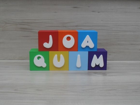 Nomes em Cubos - Mod. Infantil - 6 x 6 x 6 cm - 7 Letras