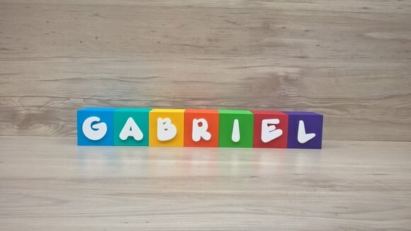 Nomes em Cubos - Mod. Infantil - 6 x 6 x 6 cm - 7 Letras