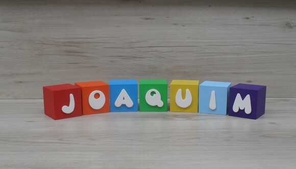 Nomes em Cubos - Mod. Infantil - 6 x 6 x 6 cm - 7 Letras