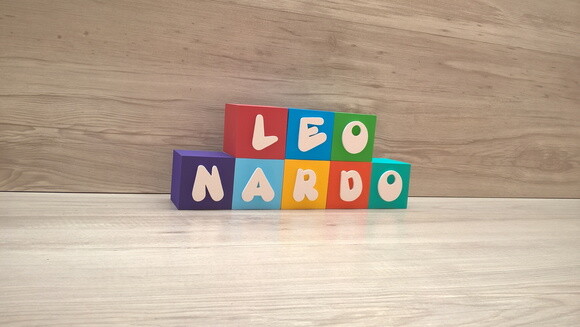 Nomes em Cubos - Mod. Infantil - 6 x 6 x 6 cm - 8 Letras