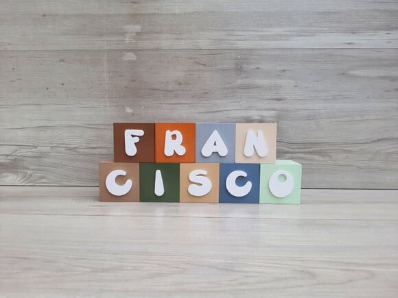 Nomes em Cubos - Mod. Infantil - 6 x 6 x 6 cm - 9 Letras