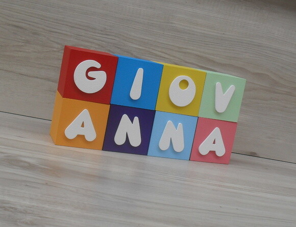 Nomes em Cubos - Mod. Infantil - 6 x 6 x 6 cm - 8 Letras