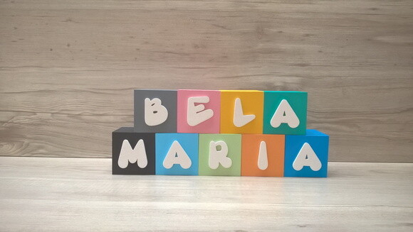 Nomes em Cubos - Mod. Infantil - 6 x 6 x 6 cm - 9 Letras