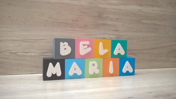 Nomes em Cubos - Mod. Infantil - 6 x 6 x 6 cm - 9 Letras