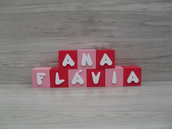 Nomes em Cubos - Mod. Infantil - 6 x 6 x 6 cm - 9 Letras