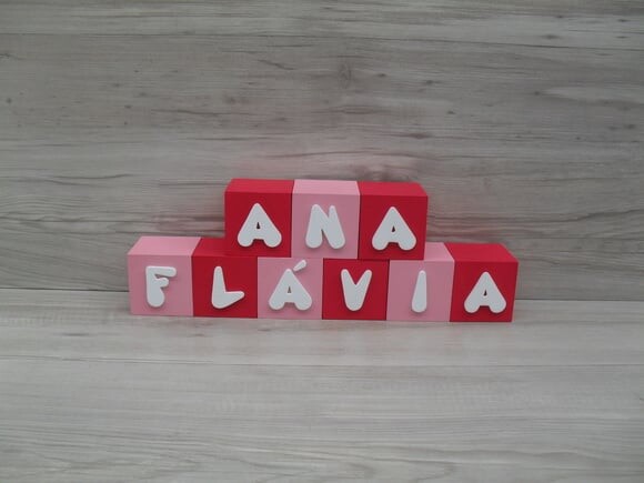 Nomes em Cubos - Mod. Infantil - 6 x 6 x 6 cm - 9 Letras