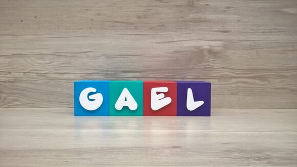 Nomes em Cubos - Mod. Infantil - 8 x 8 x 8 cm - 4 Letras