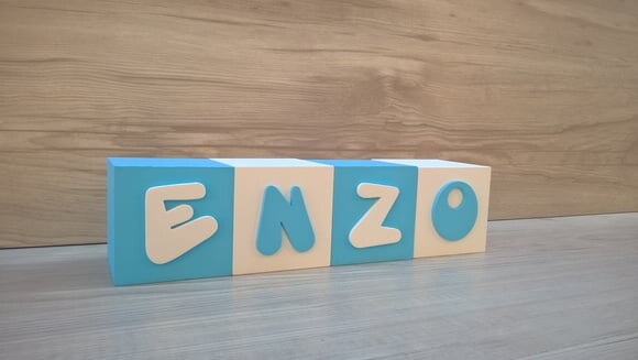 Nomes em Cubos - Mod. Infantil - 8 x 8 x 8 cm - 4 Letras