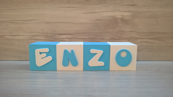 Nomes em Cubos - Mod. Infantil - 8 x 8 x 8 cm - 4 Letras