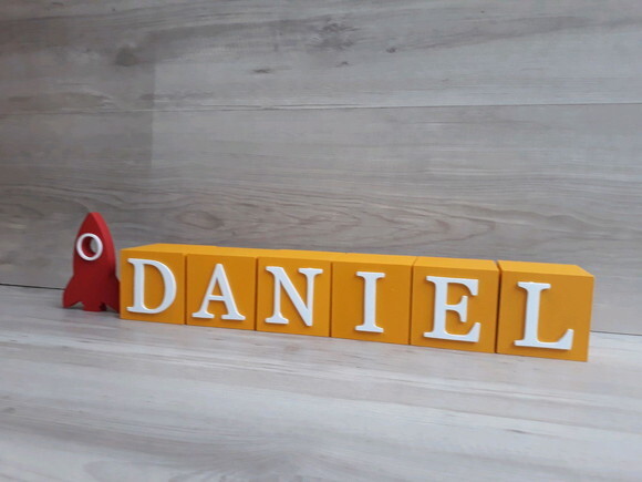 Nomes em Cubos - Mod. Infantil - 8 x 8 x 8 cm - 6 Letras