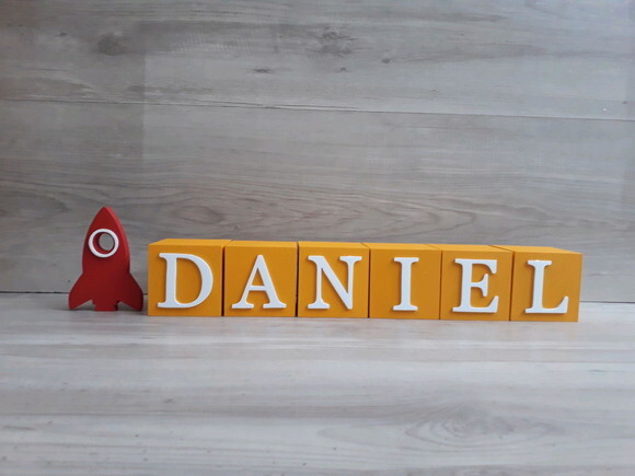 Nomes em Cubos - Mod. Infantil - 8 x 8 x 8 cm - 6 Letras