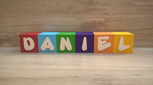 Nomes em Cubos - Mod. Infantil - 8 x 8 x 8 cm - 6 Letras
