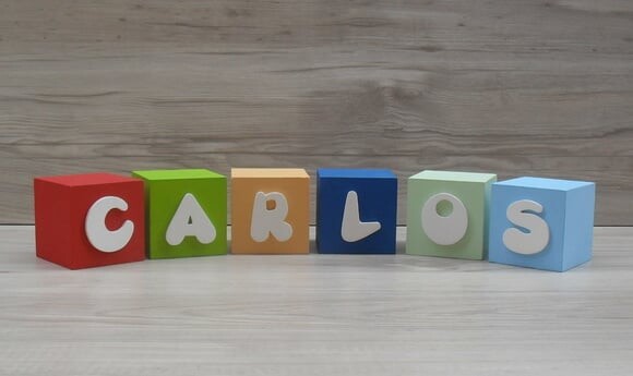 Nomes em Cubos - Mod. Infantil - 8 x 8 x 8 cm - 6 Letras