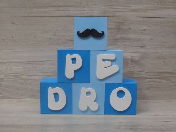 Nomes em Cubos - Mod. Infantil - 8 x 8 x 8 cm - 6 Letras