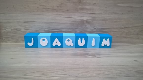 Nomes em Cubos - Mod. Infantil - 8 x 8 x 8 cm - 7 Letras