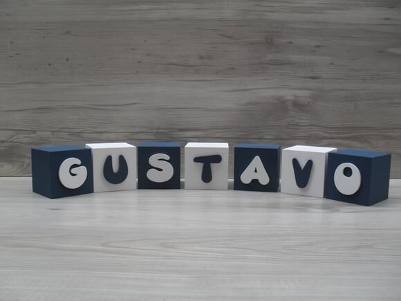 Nomes em Cubos - Mod. Infantil - 8 x 8 x 8 cm - 7 Letras
