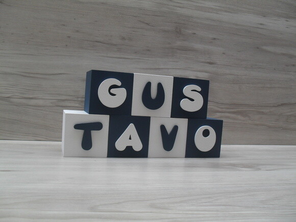 Nomes em Cubos - Mod. Infantil - 8 x 8 x 8 cm - 7 Letras
