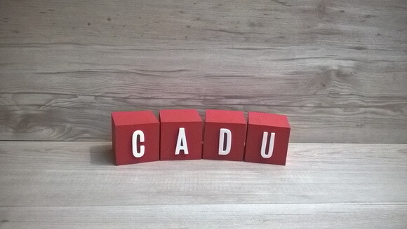 Nomes em Cubos - Mod. Youtube - 6 x 6 x 6 cm - 4 Letras