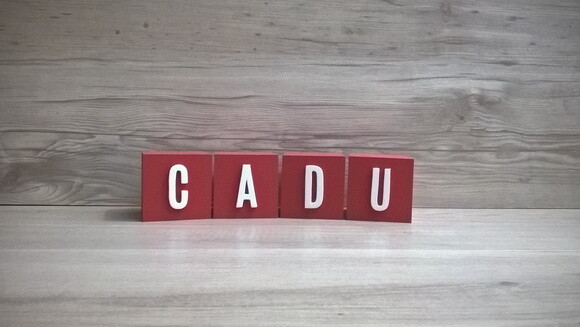 Nomes em Cubos - Mod. Youtube - 6 x 6 x 6 cm - 4 Letras