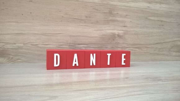 Nomes em Cubos - Mod. Youtube - 6 x 6 x 6 cm - 5 Letras