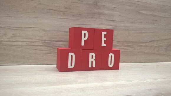 Nomes em Cubos - Mod. Youtube - 6 x 6 x 6 cm - 5 Letras