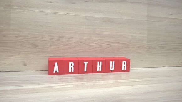 Nomes em Cubos - Mod. Youtube - 6 x 6 x 6 cm - 6 Letras