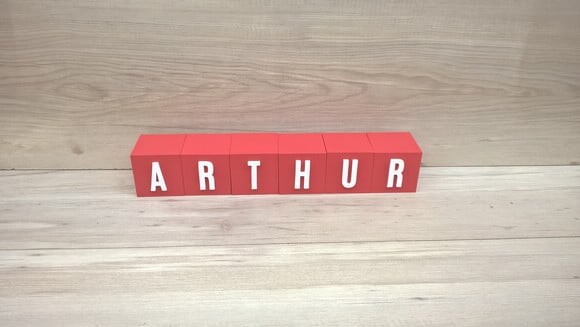 Nomes em Cubos - Mod. Youtube - 6 x 6 x 6 cm - 6 Letras