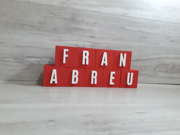 Nomes em Cubos - Mod. Youtube - 6 x 6 x 6 cm - 9 Letras