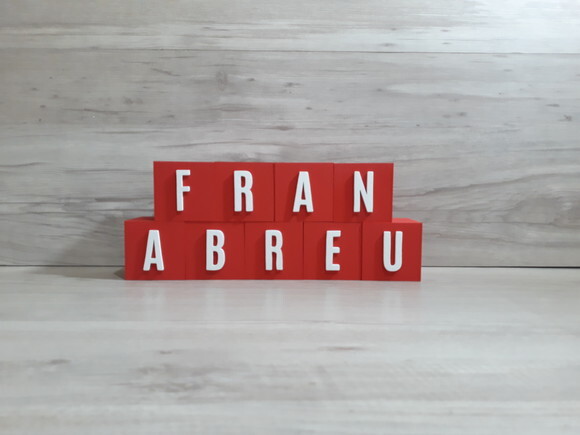 Nomes em Cubos - Mod. Youtube - 6 x 6 x 6 cm - 9 Letras