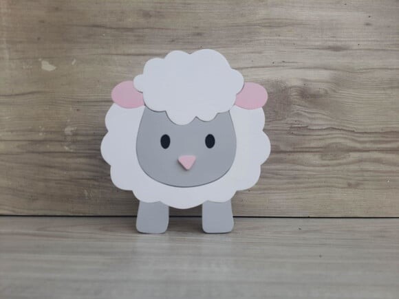 Ovelha de Mesa em mdf - Decoração Fazendinha - 15 cm