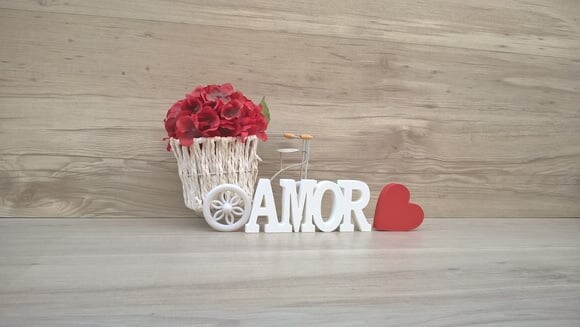 Palavra AMOR - linha BK + mini coração