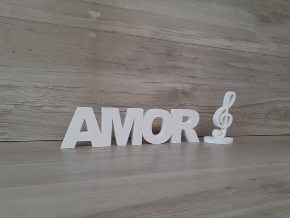 Palavra de mesa em MDF - AMOR + Clave de Sol