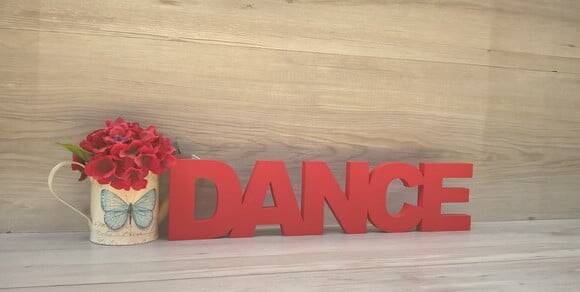 Palavra de mesa MDF - DANCE