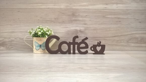Palavra decorativa Café + escultura xícara