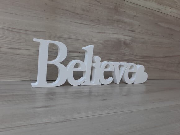 Palavra Decorativa em MDF Believe com coração