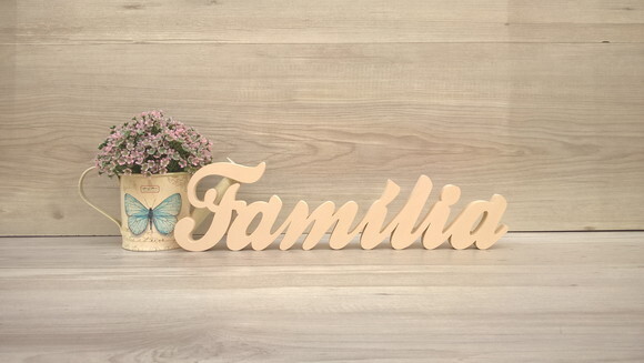 Palavra decorativa em mdf Família- Linha Clássico