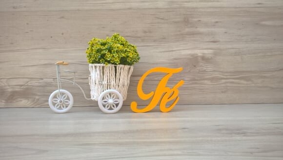 Palavra decorativa Fé - Linha BOP