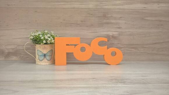 Palavra Decorativa Foco Modelo Retrô - 12 cm