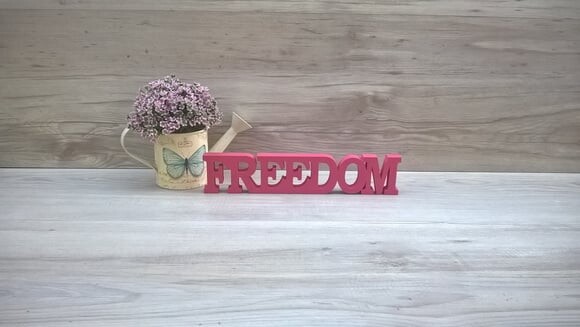Palavra decorativa FREEDOM - linha BK