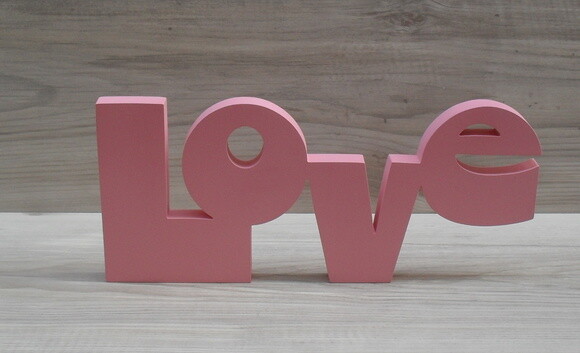Palavra Decorativa Love Modelo Retrô