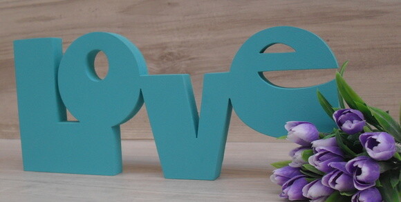 Palavra Decorativa Love Modelo Retrô