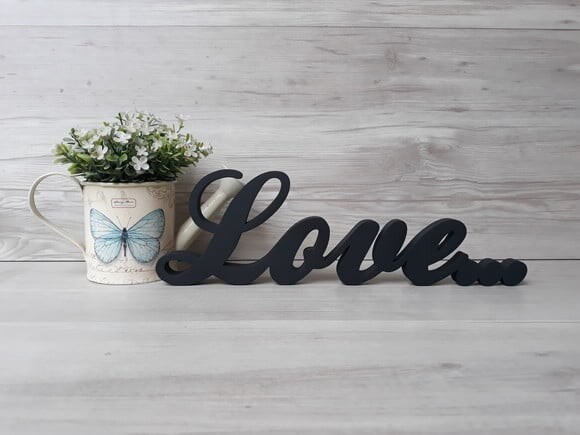 Palavra decorativa Love... - clássico