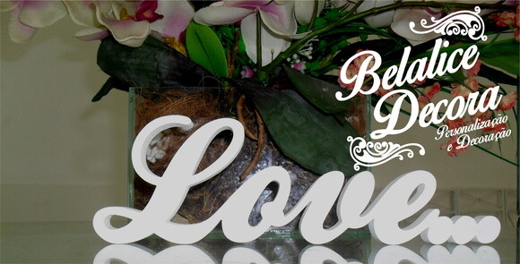 Palavra Decorativa Love... - Clássico