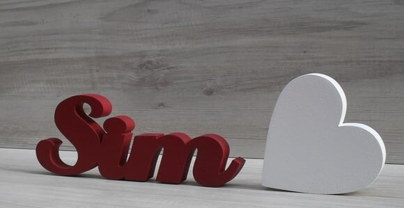 Palavra Decorativa Sim com Coração
