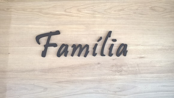 Palavra MDF de Parede - Família