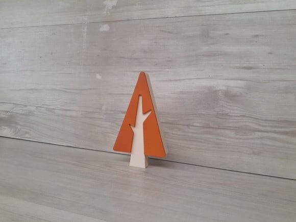 Pinheiro Escandinavo com Tronco- Peça de Mesa em mdf - 15 cm