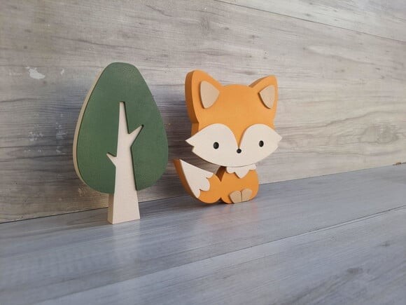 Raposa de Mesa + Árvore Escandinava Mod. Gota em mdf - 15 cm