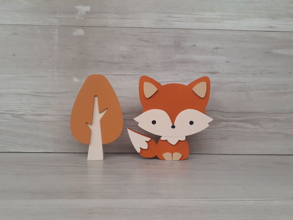 Raposa de Mesa + Árvore Escandinava em mdf - 15 cm
