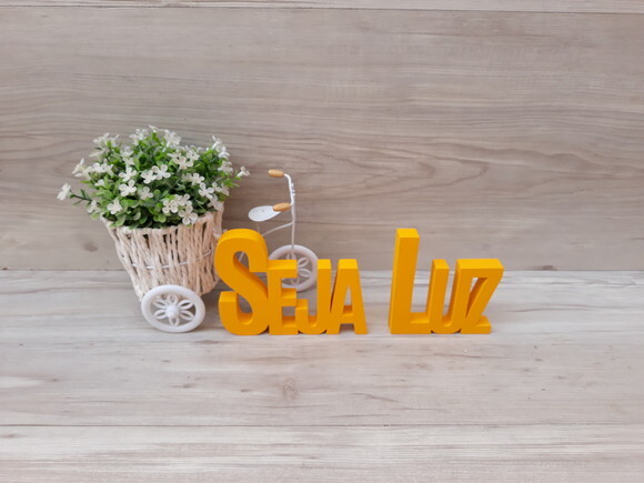 Seja Luz - Palavras Decorativas de mesa em MDF