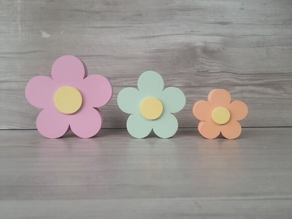 Trio de Flores de Mesa em mdf